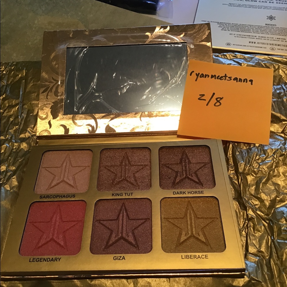 Jeffree Star 24k gold highlighting palette